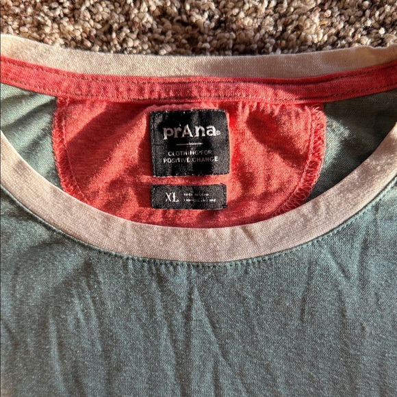 Prana Red and Green Colorblock T-Shirt XL - Picture 2 of 7